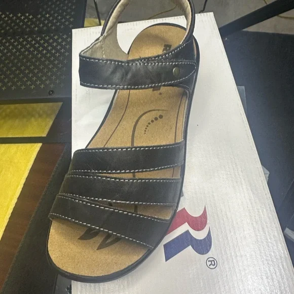 250. NEW SUZE 6-6.5 Romika Black Sandals with Wide Straps and Flat Sole - Picture 2 of 5